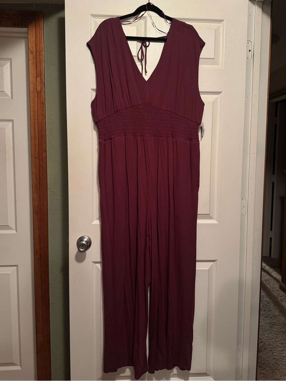 NWT Old Navy Sz XXL Tall Sleeveless V-Neck Burgundy Jumpsuit w/ tie back/pockets